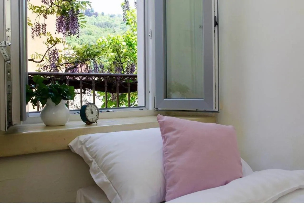 Wisteria House Daire Brunate İtalya